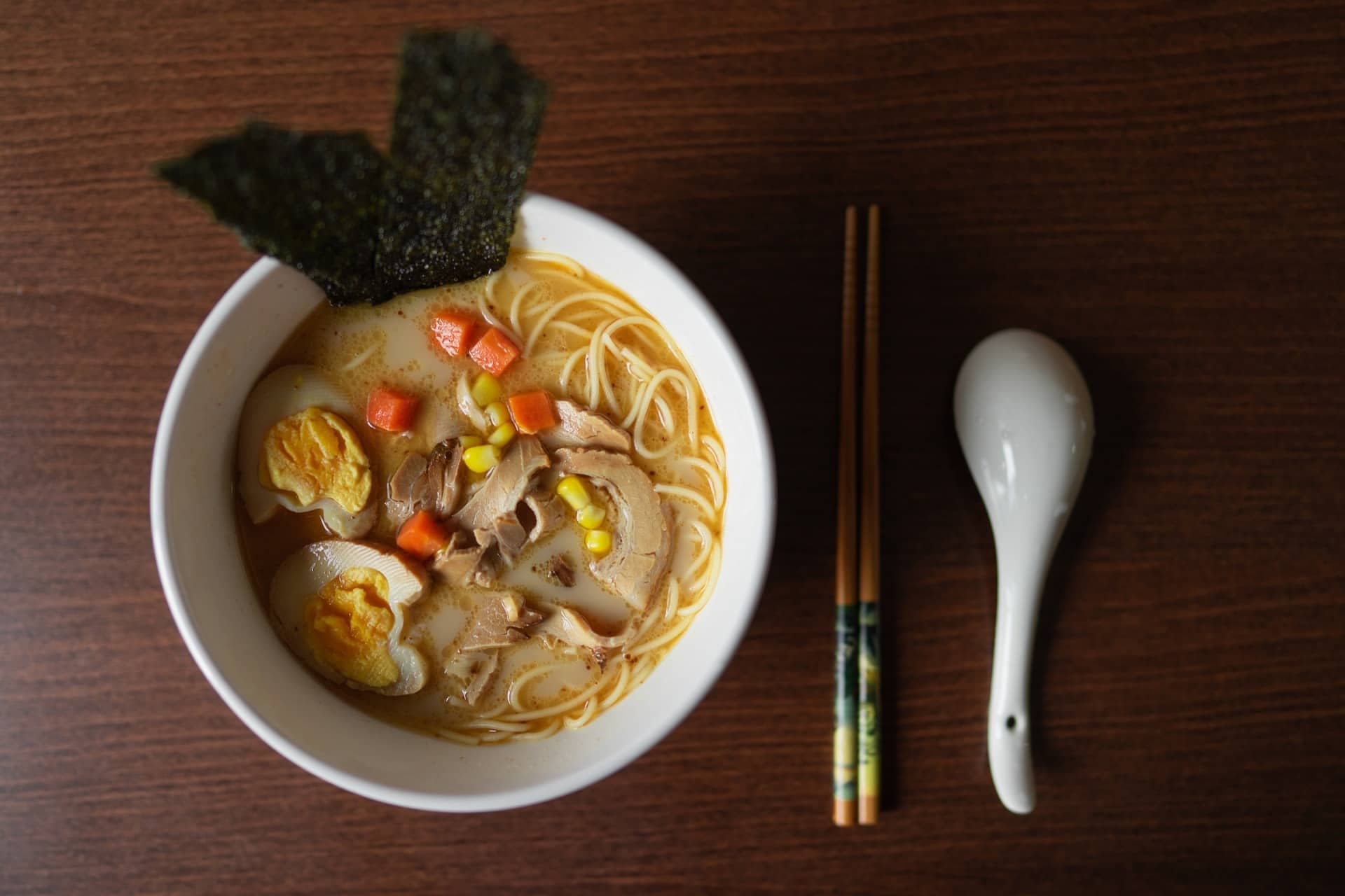 と 巣ごもり は 消費