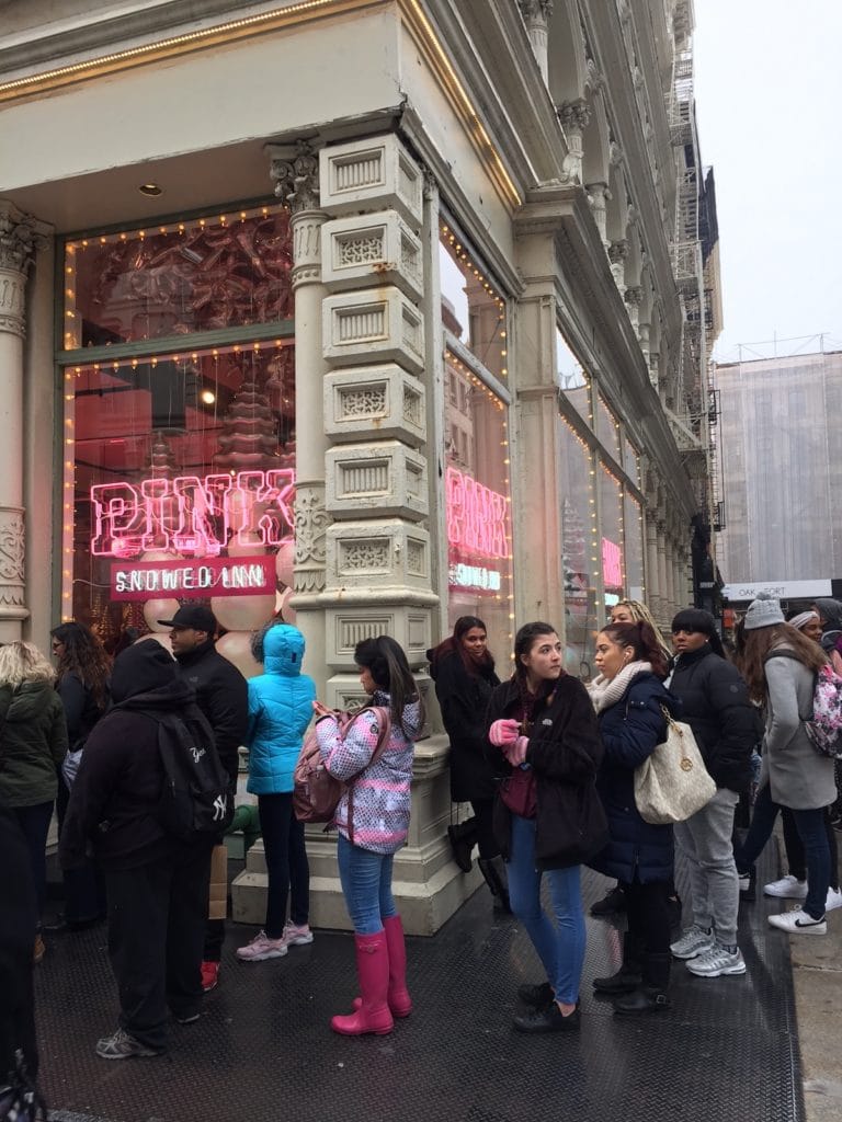 victoria's secret pop-up